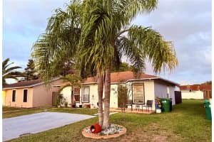4215 SW 138th Ct, Miami, FL 33175, - MLS#A11798598