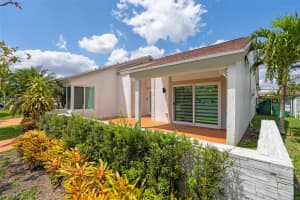 16791 Royal Poinciana Dr, Weston, FL 33326, Sold 07/10/25