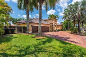8268 SW 172nd Terrace, Palmetto Bay, FL 33157, Sold 07/29/25