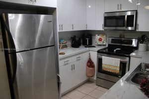 104 Palm Cir W, Pembroke Pines, FL 33025, - MLS#A11798952