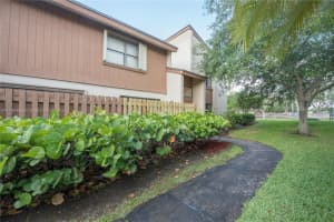 10945 Sw 113th Pl 1b, Miami