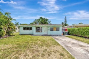 613 SW 6th St, Hallandale Beach, FL 33009, Sold 08/08/25