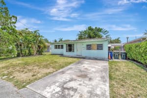 613 SW 6th St, Hallandale Beach, FL 33009, Sold 08/08/25