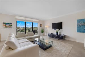 9801 Collins Ave APT 5S, Bal Harbour, FL 33154, - MLS#A11799029