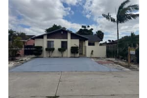5154 Nw 194th Ln, Miami Gardens