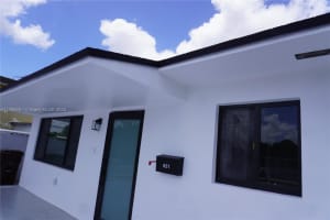 621 E 55th St Hialeah, FL 33013 - MLS#A11799081
