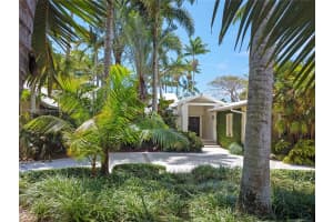 7100 SW 139th St, Palmetto Bay, FL 33158, Sold 06/27/25