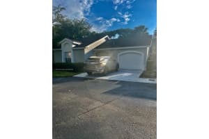 10121 Nw 51st Ln, Doral