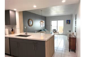 6801 Harding Ave APT 323, Miami Beach, FL 33141, - MLS#A11799278