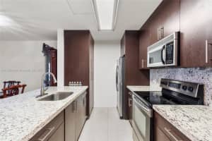 12501 Sw 14th St 108r, Pembroke Pines
