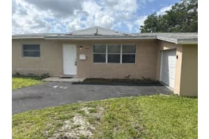 4920 Nw 11th St, Lauderhill
