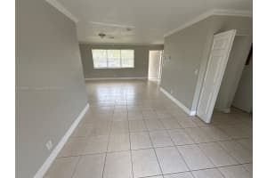 4920 NW 11th St, Lauderhill, FL 33313, - MLS#A11799311