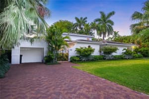 725 Vilabella Ave, Coral Gables, FL 33146 - MLS#A11799313