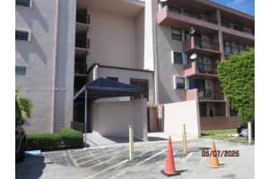 7040 SW 24th St, Miami, FL 33155, Sold 08/06/25