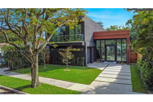 30 Ne 50th St, Miami