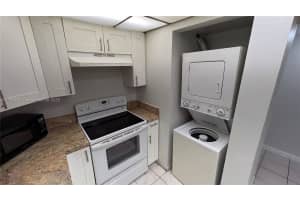 10000 Nw 80th Ct 2416 Hialeah Gardens, FL 33016 - MLS#A11799404