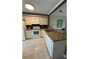 400 SE 10th St APT 214, Deerfield Beach, FL 33441, - MLS#A11799486