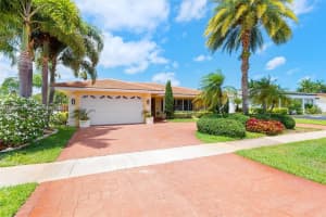 5221 Roosevelt St, Hollywood, FL 33021, Sold 08/27/25