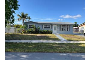 1422 NW 196th St, Miami, FL 33169, Sold 07/25/25