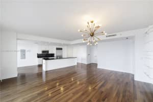901 Brickell Key Blvd APT 607, Miami, FL 33131, Sold 09/25/25