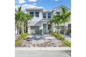 17033 Sw 1st St, Pembroke Pines