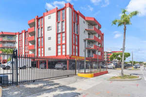 1750 W 46th St 528, Hialeah