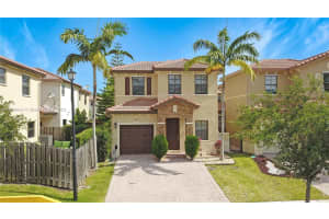 8897 Sw 229th St, Cutler Bay