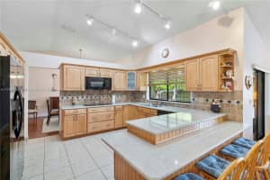 15827 Waverly Manor, Davie, FL 33331, Sold 08/15/25
