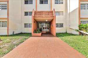 2451 NW 41st Ave APT 304, Lauderhill, FL 33313, - MLS#A11799767