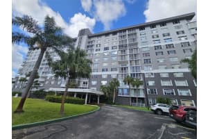 3850 Washington St 704, Hollywood