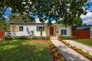 12000 NE 11th Ct, Biscayne Park, FL 33161, - MLS#A11799880