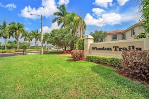 6684 Brookhurst Cir, Lake Worth