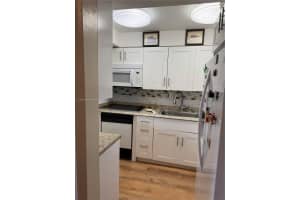 9021 Sunrise Lakes Blvd 115, Sunrise, FL 33322 - MLS#A11799890