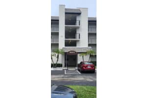 9420 Poinciana Pl 310 Davie, FL 33324 - MLS#A11799901