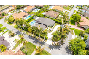 7345 N Oakmont Dr Hialeah, FL 33015 - MLS#A11799908