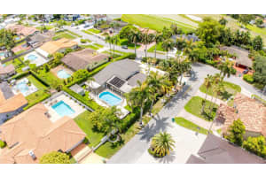 7345 N Oakmont Dr Hialeah, FL 33015 - MLS#A11799908