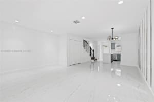 450 Se 7th St 214, Dania Beach