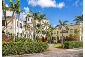 421 Grand Concourse Apartment 8, Miami Shores, FL 33138, - MLS#A11800036