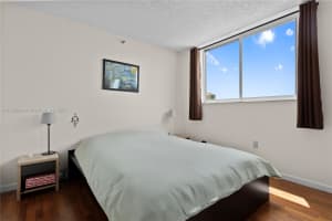 1700 NW N River Dr, Miami, FL 33125, Sold 07/07/25