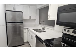 1720 Nw N River Dr 113, Miami