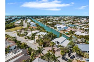 1220 Coury Dr, Key Colony Beach, FL 33051, - MLS#A11800082