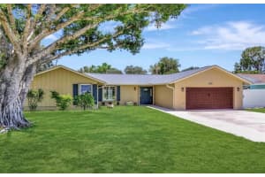 124 Flame Vine Dr, Naples, FL 34110, Sold 07/29/25