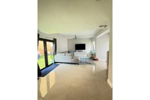 12692 Nw 8th Trl, Miami