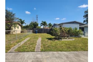 1011 NE 196th St, Miami, FL 33179 - MLS#A11800191