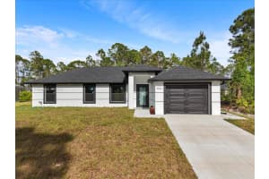 631 S Summit Ave, Lehigh Acres
