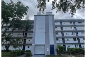 8560 N Sherman Cir 402, Miramar