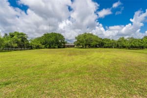 21800 Sw 152nd Ave Miami, FL 33170 Sold 08/25/25