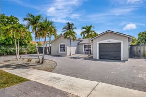 19361 NW 61st Ave, Hialeah, FL 33015, Sold 07/21/25