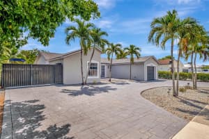 19361 NW 61st Ave, Hialeah, FL 33015, Sold 07/21/25