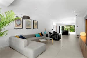 4275 Prairie Ave, Miami Beach, FL 33140, Sold 08/15/25